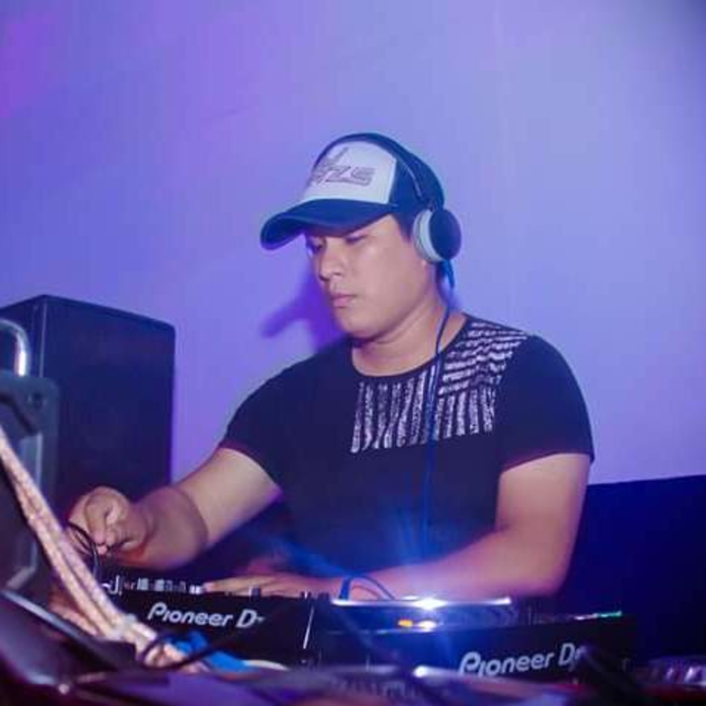 DJ RHAZS Mixes